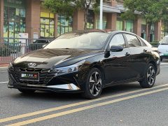 Hyundai Elantra 1.5L CVT Luxury - ფოტო 1