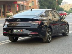 Hyundai Elantra 1.5L CVT Luxury - ფოტო 13