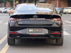 Hyundai Elantra 1.5L CVT Luxury - ფოტო 14