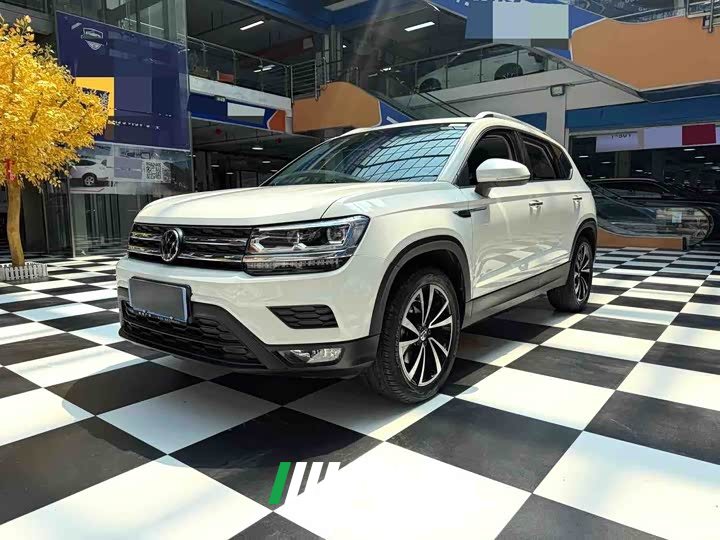 Volkswagen Touareg 2022 280TSI FWD Luxury Edition - ავტომობილი ჩინეთიდან