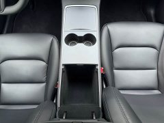 Tesla Model Y Standard Range RWD - ფოტო 13