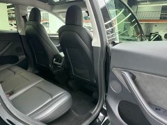 Tesla Model Y Standard Range RWD - ფოტო 18