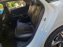 Hyundai Elantra 1.5L CVT Luxury - ფოტო 13