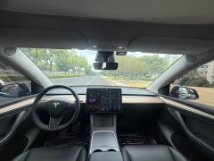 Tesla Model Y Standard Range RWD - ფოტო 5