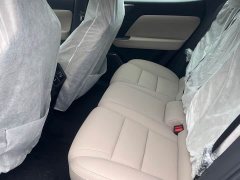 Volvo XC70 Plug-in Hybrid Two-Wheel Drive Long Range Core - ფოტო 3