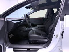 Tesla Model 3 2023 Rear-Wheel Drive - ფოტო 6