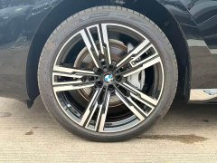 BMW 7 Series Facelift 740Li Luxury M Sport Package - ფოტო 17