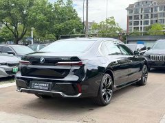 BMW 7 Series Facelift 740Li Luxury M Sport Package - ფოტო 3