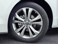 Toyota Sienna 2.5L Hybrid Premium Edition - ფოტო 10