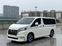 Toyota HIACE 2022 3.5L Automatic - ფოტო 1