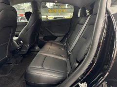 Tesla Model Y Standard Range RWD - ფოტო 11