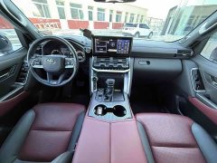 Toyota Land Cruiser (Import) 2023 3.3T Middle East Edition - ფოტო 4