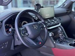 Toyota Land Cruiser (Import) 2023 3.3T Middle East Edition - ფოტო 6
