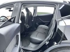 Tesla Model Y Rear-Wheel Drive - ფოტო 13