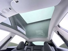 Tesla Model Y Rear-Wheel Drive - ფოტო 14