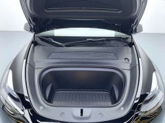 Tesla Model Y Rear-Wheel Drive - ფოტო 17
