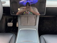 Tesla Model Y Rear-Wheel Drive - ფოტო 17