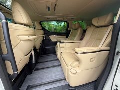Toyota Alphard 2021 Hybrid 2.5L Premium Edition - ფოტო 8