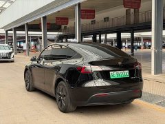 Tesla Model Y 2023 Long Range All-Wheel Drive - ფოტო 12