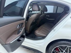 BMW 3 Series 320i M Sport Package - ფოტო 15