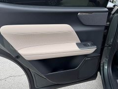 Volvo XC70 Plug-in Hybrid 2026 All-Wheel Drive Extended Range Ultra - ფოტო 13