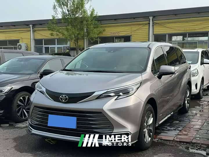 Toyota Sienna 2.5L Hybrid Luxury Edition - ავტომობილი ჩინეთიდან