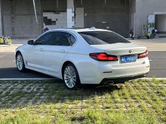 BMW 5 Series 530Li Executive Luxury Package - ფოტო 3