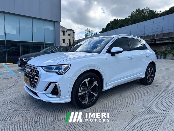 Audi Q3 35 TFSI Fashion Dynamic