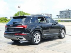 Audi Q7 45 TFSI quattro S line Sport - ფოტო 7