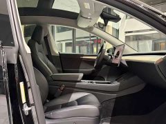 Tesla Model Y Long Range All-Wheel Drive - ფოტო 13