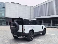 Land Rover Defender 110 P400 SE - ფოტო 18