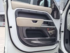 Land Rover Defender 110 P400 SE - ფოტო 4