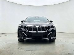 BMW 5 Series 525Li M Sport Package - ფოტო 2