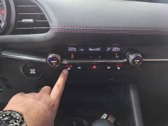 Mazda3 Axela 2.0L Automatic Premium Edition - ფოტო 15