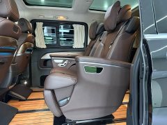 Mercedes-Benz V-Class 2022 V 260 L Long Wheelbase Luxury Edition - ფოტო 11