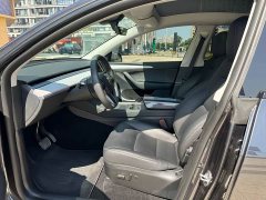 Tesla Model Y Rear-Wheel Drive - ფოტო 4