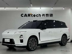 NIO ES8 Six-Seat Executive Signature Edition - ფოტო 1
