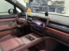 NIO ES8 Six-Seat Executive Signature Edition - ფოტო 14