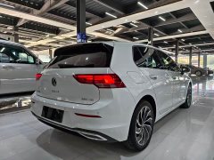 Volkswagen Golf 2021 280TSI DSG 30th Anniversary Edition - ფოტო 9