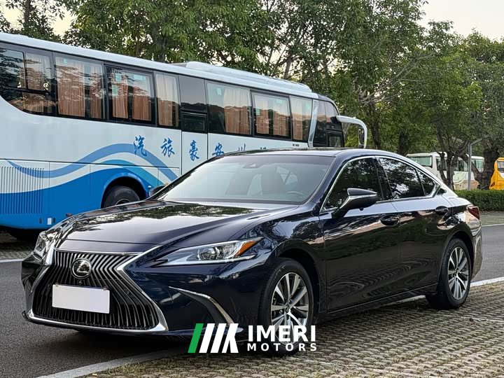Lexus ES 260 Excellence Edition