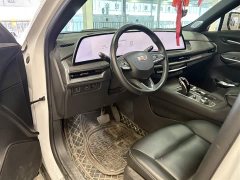 Cadillac XT4 2024 28T FWD Luxury - ფოტო 6