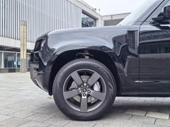 Land Rover Defender 110 3.0T P400 X-Dynamic HSE - фото 8