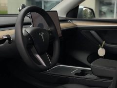 Tesla Model Y Standard Range RWD - ფოტო 4