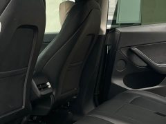 Tesla Model Y Standard Range RWD - ფოტო 6