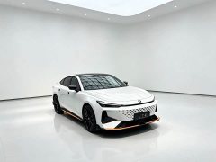 Changan UNI-V 1.5T Premium - ფოტო 3