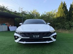 Hyundai Elantra 1.5L CVT GLX Elite - photo 2