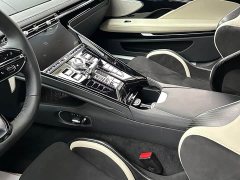 Aston Martin DB12 4.0T V8 Coupe - ფოტო 4