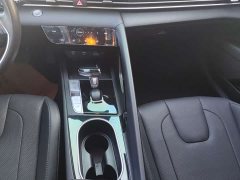 Hyundai Elantra 2022 1.5L CVT Luxury - ფოტო 8