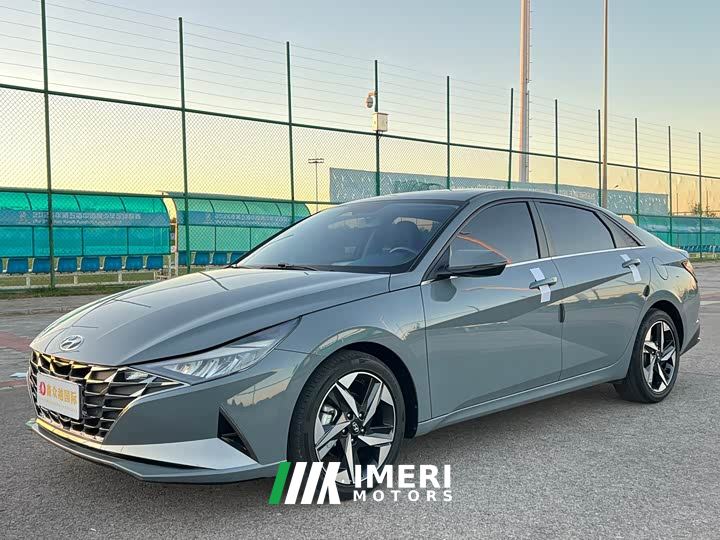 Hyundai Elantra 1.5L CVT Luxury