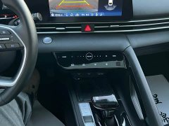 Hyundai Elantra 2022 1.5L CVT Luxury - ფოტო 13